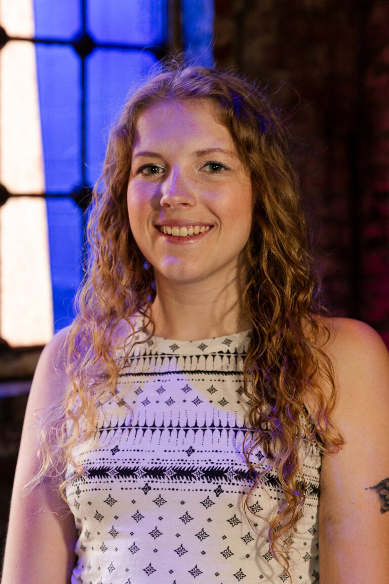 Headshot of Elaina Vanderflught